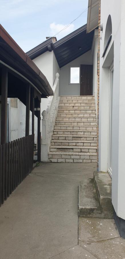 Apartmani Diksi Zrenjanin Eksteriør billede