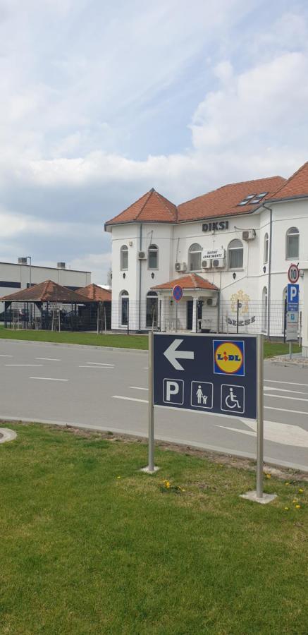 Apartmani Diksi Zrenjanin Eksteriør billede
