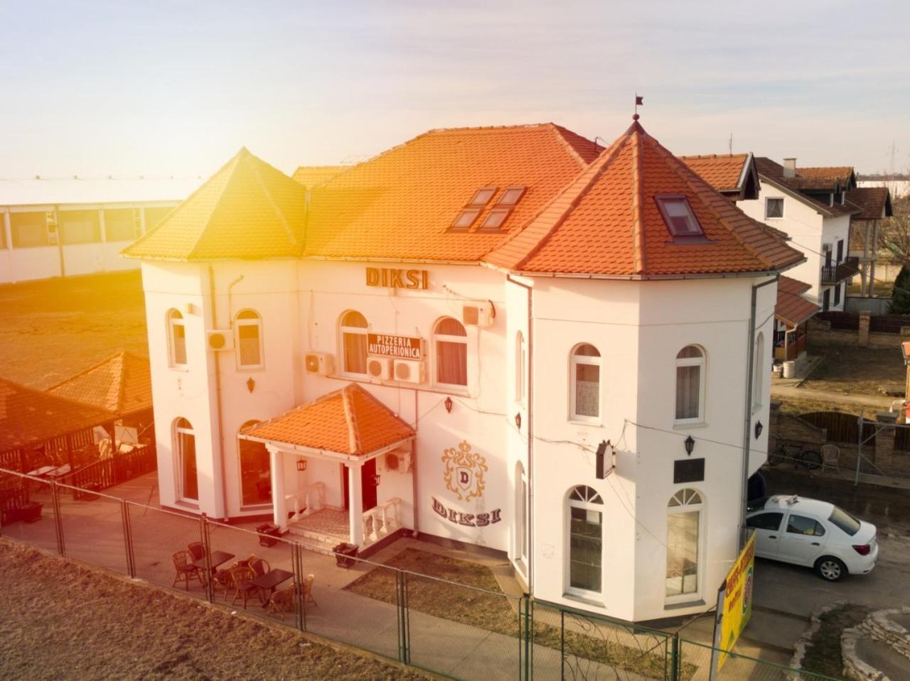 Apartmani Diksi Zrenjanin Eksteriør billede