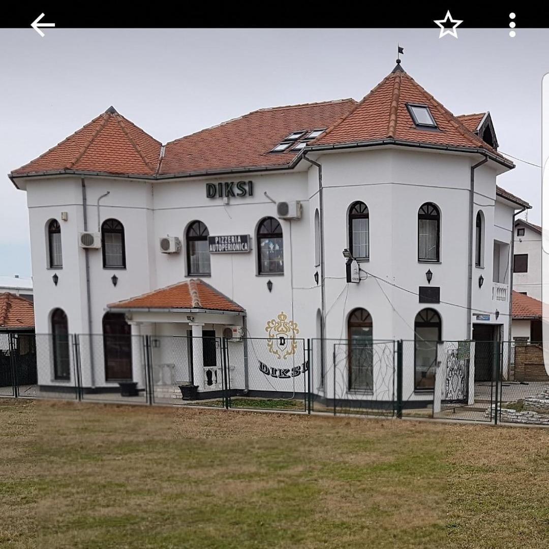 Apartmani Diksi Zrenjanin Eksteriør billede